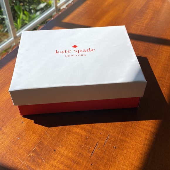 NIB Kate Spade Necklace With Gold Hardware & 3 Rows Of Red, Purple & Pink Beads. - Picture 10 of 10